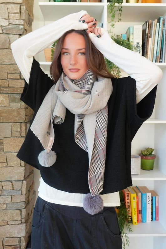 Ansell Scarf Greys /18 